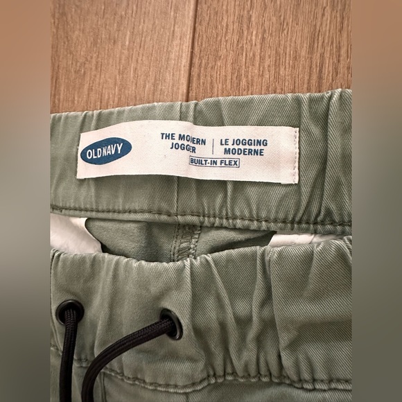 Old Navy Men’s Modern Jogger - Picture 5 of 5